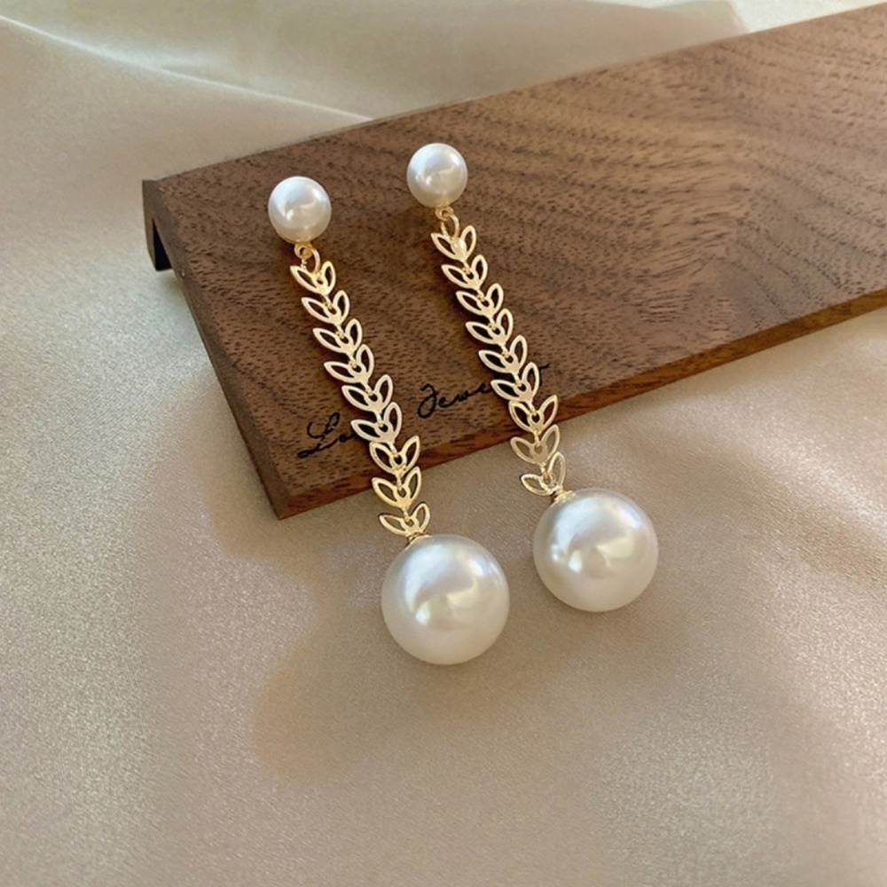 *HAPE* Gold x Pearl Leaf Design Fashion Drop Earrings